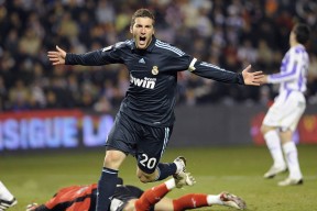 系统培训+赛事锻炼：青少年篮球“全方位成长”路线图逐步落实，青少年篮球训练大纲及教学视频