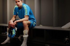 武磊复出，国足锋线再添利器，武磊登上国际足联首页